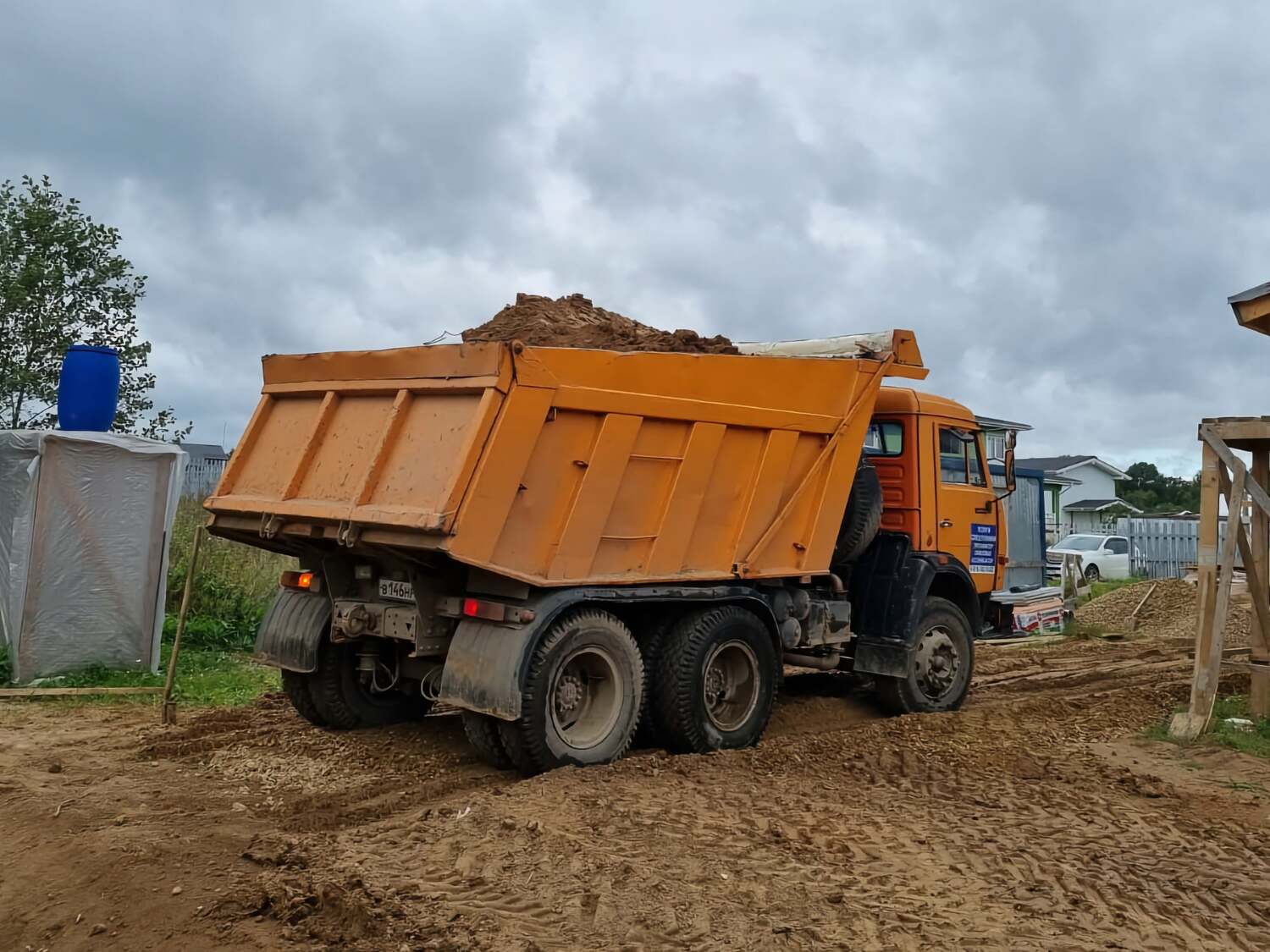 Аренда самосвала КамАЗ 65115 15 т